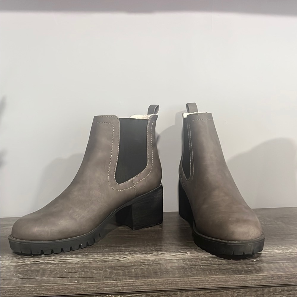 Gray DLG Chunky Heel Ankle Booties with Rugged Sole 10